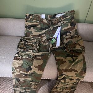 Men’s Camo cargo pants